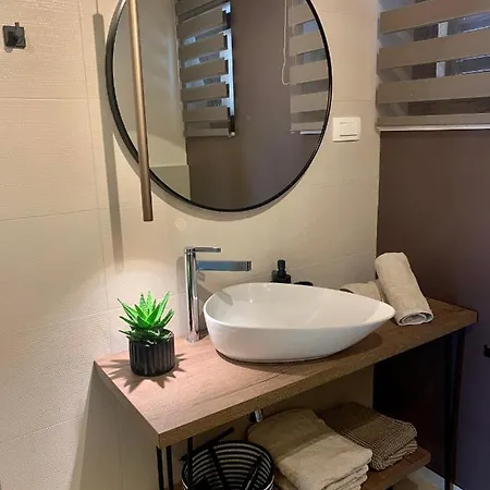 Vithea アパート ツリクヴェニツァ